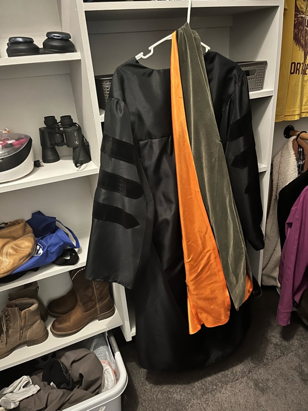 Black Academic (Doctors) Gown with Velvet Panels - Picture 4 of 4